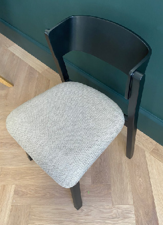 DESK CHAIR