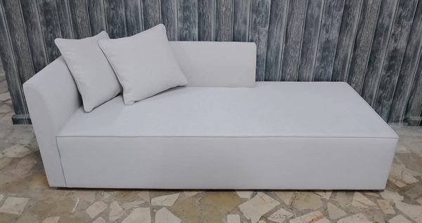 SOFA with 2 cushion